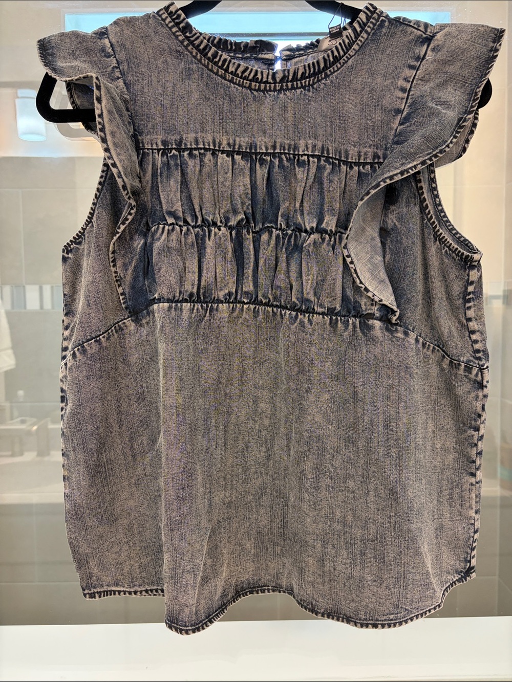 Rails Washed Blue Denim Ruffle Sleeve Top. NWT never worn.